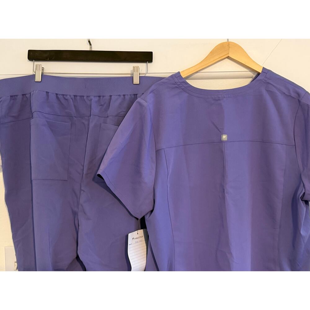 NWT Fabletics Scrub Set Method Flex Top High Rise… - image 6